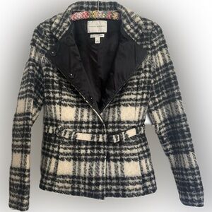 Banana Republic Women's Black and Cream Wool Coat